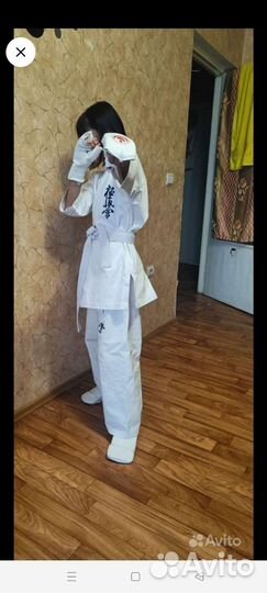 Костюм для занятий каратэ