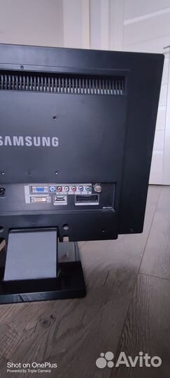 Монитор Samsung
