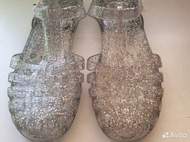 Сандалии для девочки пляжные