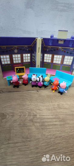 Школа Свинка Пеппа с наполнением