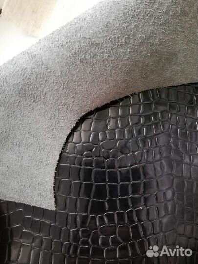 Кожа Крс чёрная, лаковая