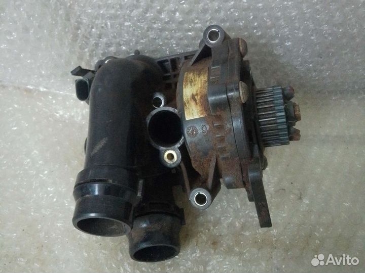 Помпа Audi A6 sdnb 2014