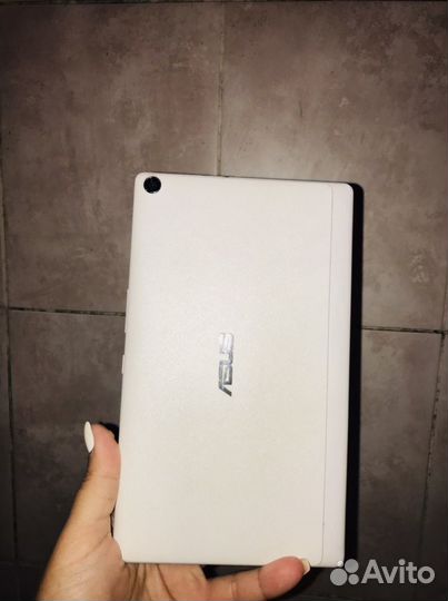 Продам планшет на запчасти