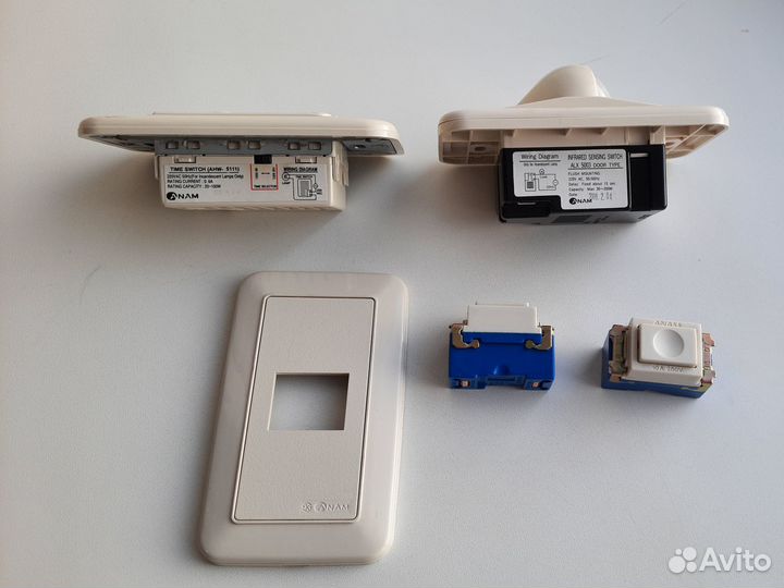 Выключатель 3кл anam AHW 1111-S/N