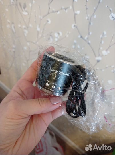 Колонка мини новая Bluetooth usb sd card