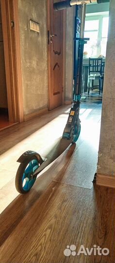 Самокат с большими колёсами детский