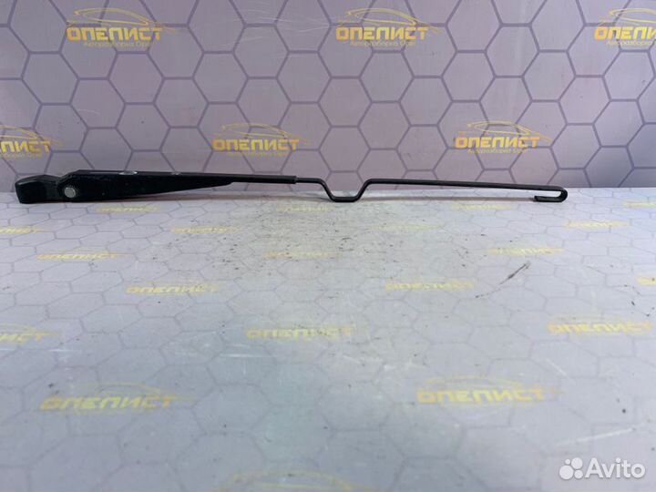 Щеткодержатель задний Opel Frontera A