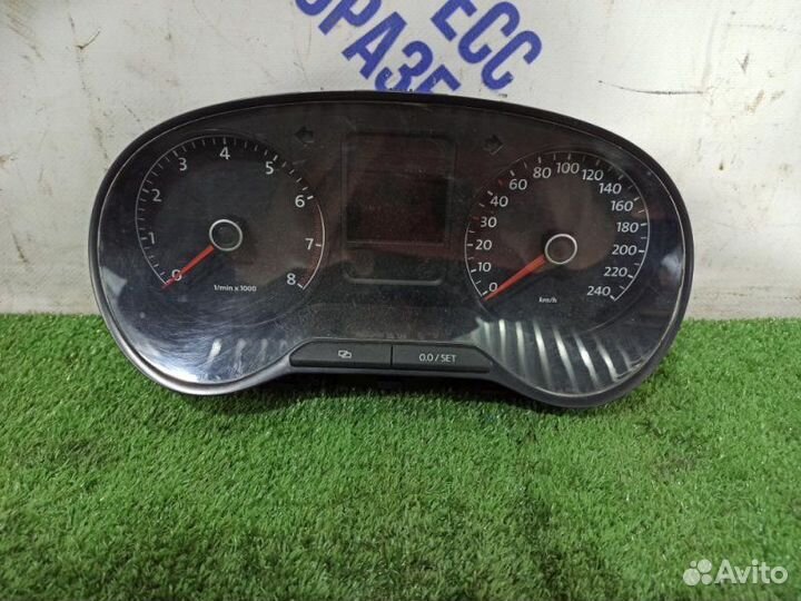 Панель приборов Volkswagen Polo седан 1.6 cfna