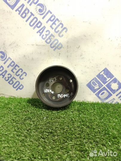 Шкив помпы Toyota Camry седан 2.4 2azfe 2010