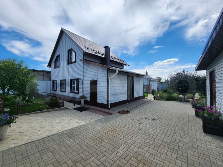 Коттедж 140 м² на участке 7 сот.