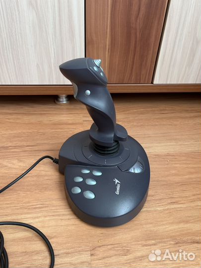 Джoйcтик игpoвой Genius MахFightеr F-31U Vibrаtiоn