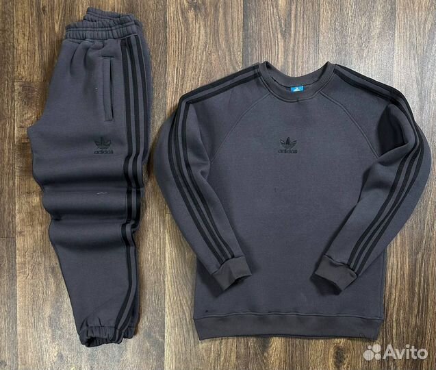 Спортивный костюм adidas зимний