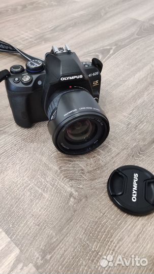 Зеркальный фотоаппарат Olympus E-620
