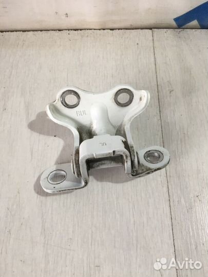 Петля двери hyundai solaris 1 1.4 мт седан