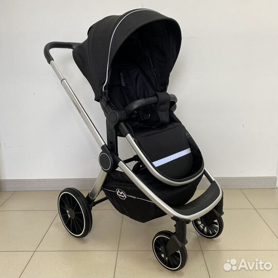 Коляска 3 в 1 Luxmom 780 черный
