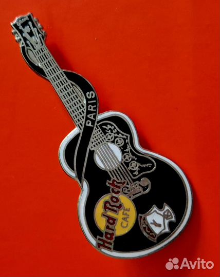 Значки Hard Rock Cafe