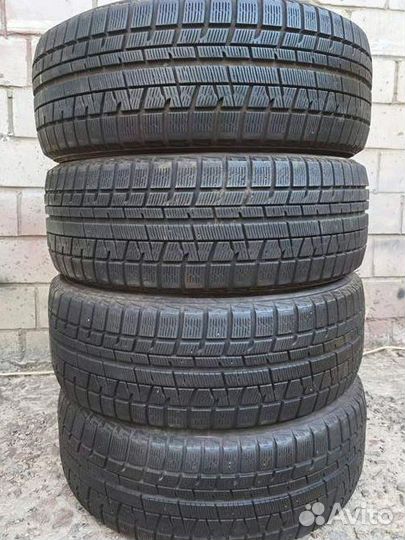 Yokohama Ice Guard IG50+ 215/55 R17 97V