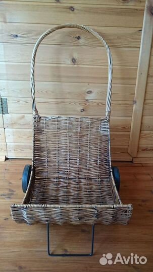 Тележка плетеннная, из натуральной лозы