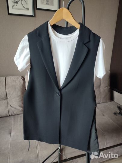 Жилет удлинённый чёрный Cotton 44