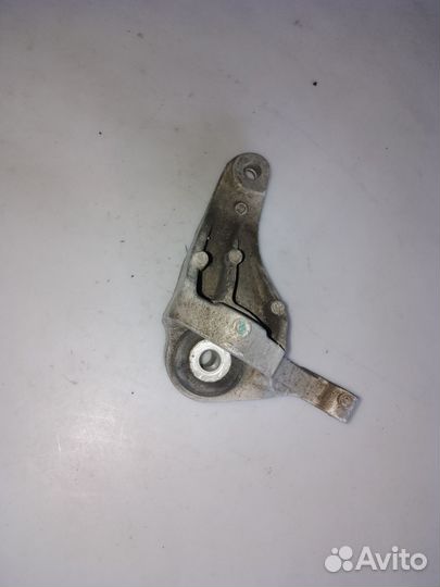 Кронштейн МКПП задний Ford Focus 2 2 литра