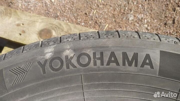 Yokohama BluEarth AE50 215/65 R17
