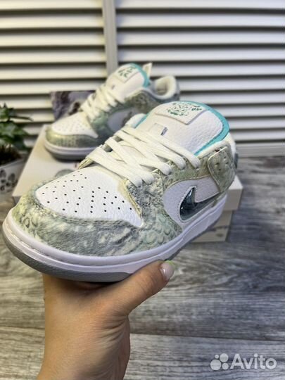 Кроссовки Nike Dunk Low China New Year 2024