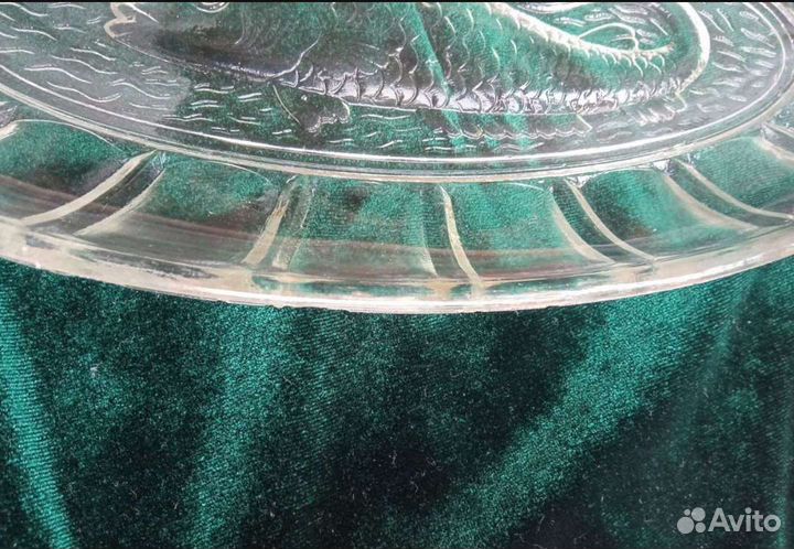 Блюдо селедочница стекло с рыбой