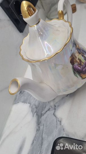 Фарфоровый заварочный чайник