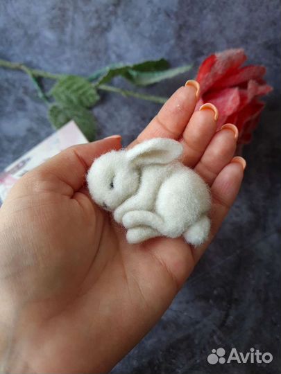 Брошь ручной работы