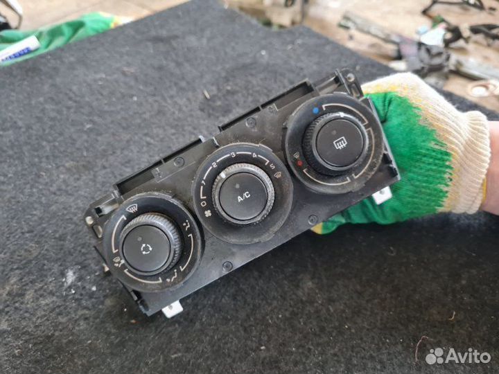 Блок управления климат-контролем Peugeot 308