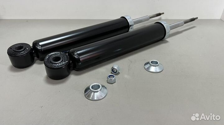 Амортизатор передний Mercedes ML163