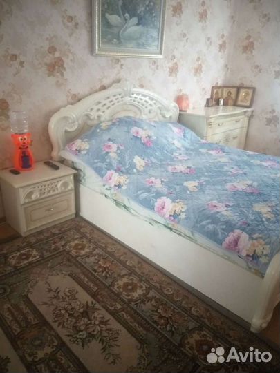 Гарнитур спальный