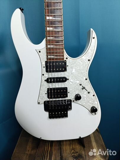 Электрогитара Ibanez RG350DXZ, HSH, 24 лада, Floyd