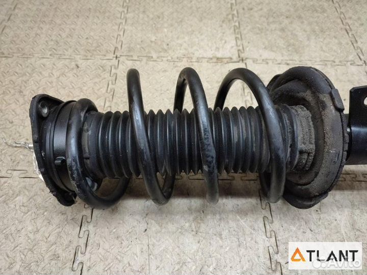 Стойка передняя правая mazda premacy