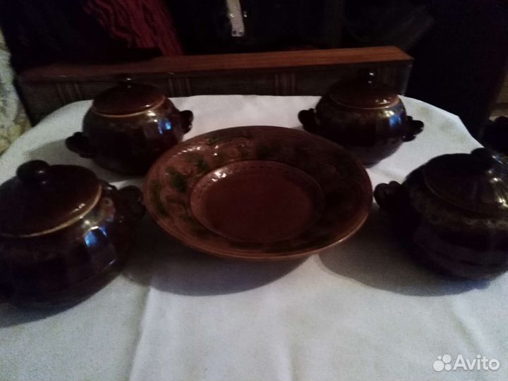 Керамические горшочки с блюдом