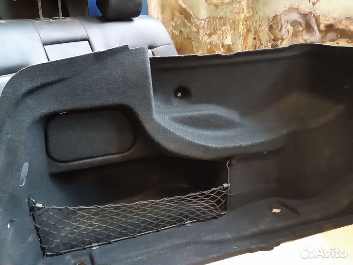 Обшивка багажника Mercedes Benz W212