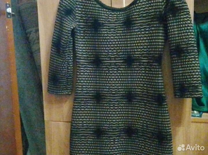Платья