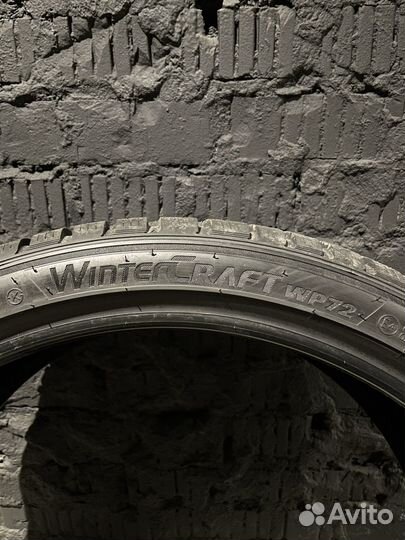 Kumho WinterCraft WP72 255/35 R21 98W