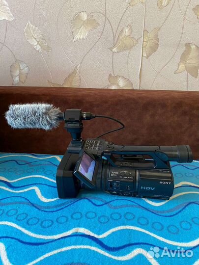 Видеокамера Sony HDR-FX1000E