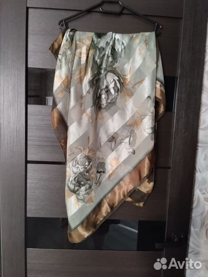 Платки,косынки,шарфы женские