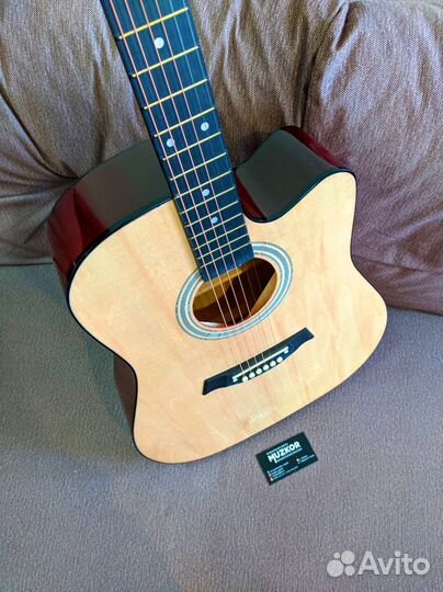 Гитара дредноут новая с чехлом