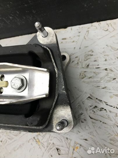 Подушка АКПП Audi A6 C6 BDX 2007