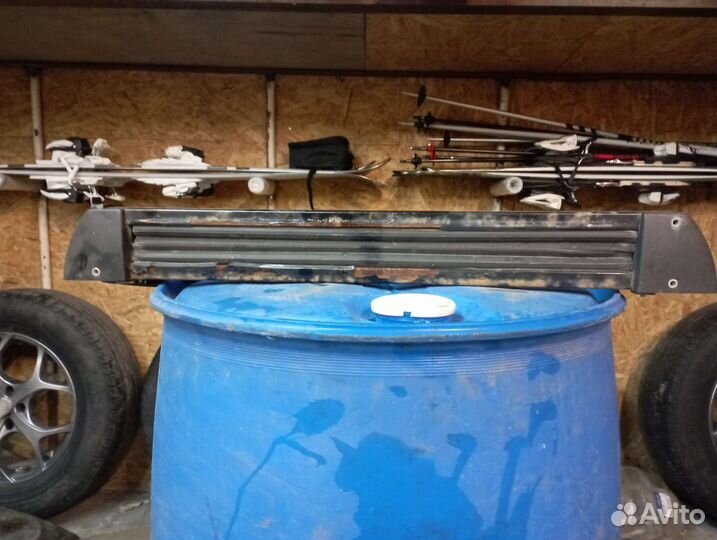 Крепление для лыж и сноуборда на крышу