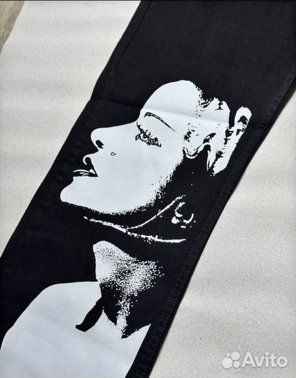 Джинсы levis x universal monsters