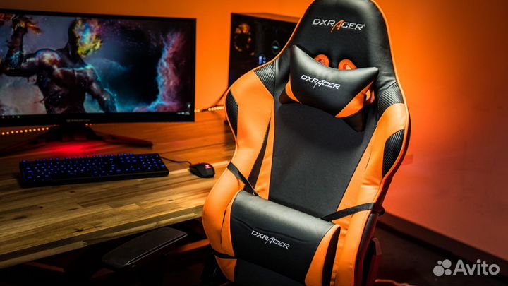 Компьютерное кресло DXRacer