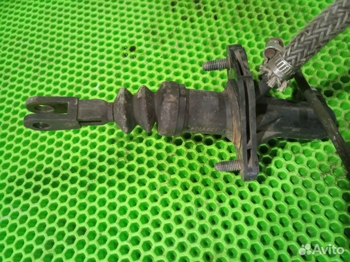 Главный цилиндр сцепления Opel Omega B Опель Омега