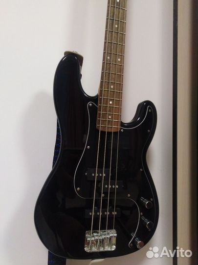 Бас гитара Fender Squier Affinity P-bass
