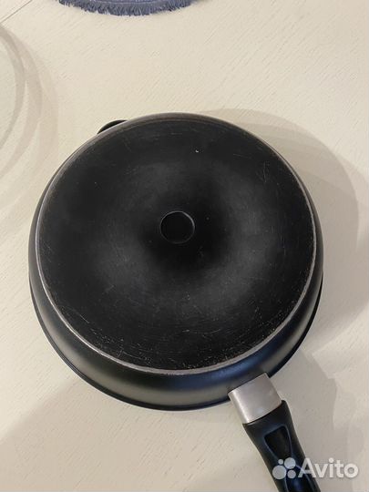 Сковорода 28 см