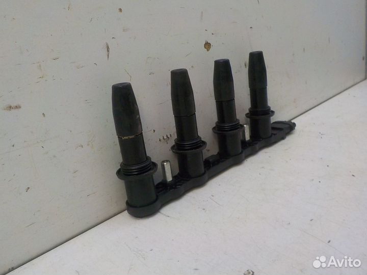 Б/У Б/У Катушка зажигания Opel Zafira B 2005