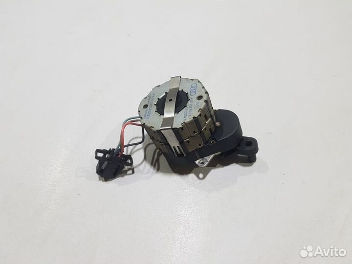 Моторчик спойлера люка ауди а8 audi a8